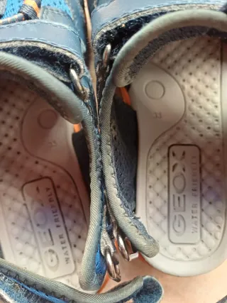 Sandalias Geox niño velcro azul/naranja
