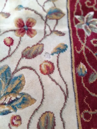 Due tappeti con design floreale