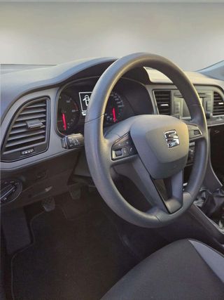 SEAT León 1.6 TDI 105cv Reference