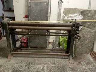 Curvadora chapa 3 rodillos 1,50m