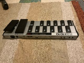 Behringer FCB1010 Controlador MIDI Pedal