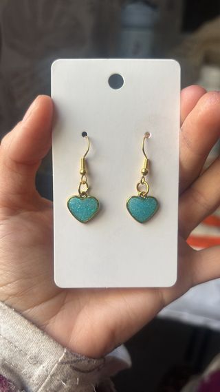 Pendientes Corazón Morado Resina