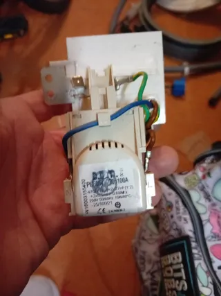 Filtro lavadora Indesit 10A/40°C