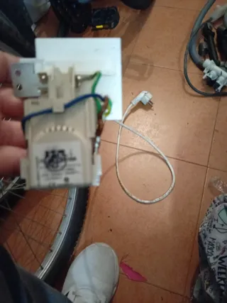 Filtro lavadora Indesit 10A/40°C