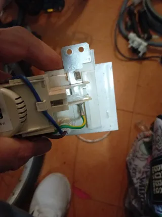 Filtro lavadora Indesit 10A/40°C