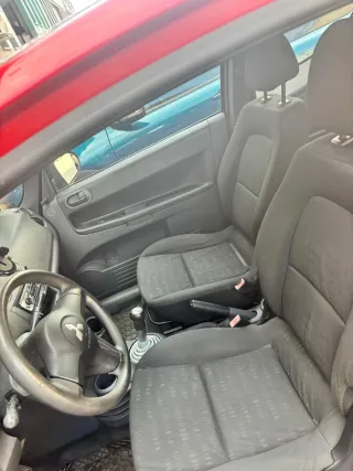 Mitsubishi Colt 2005