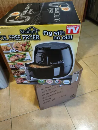 Freidora de aire Starlyf nueva