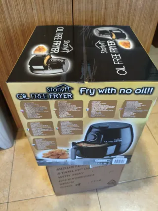 Freidora de aire Starlyf nueva