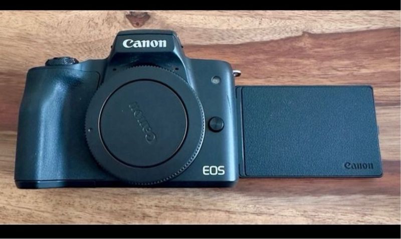 Canon EOS M50 + Lente 22mm+lente 15-45mm afbeelding 2