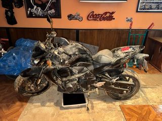 Kawasaki Z750 2010 Negra