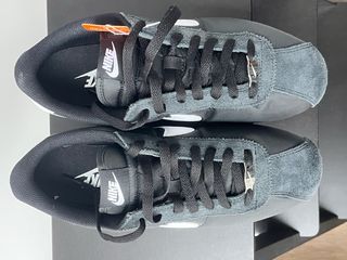 Zapatillas Nike Cortez Negras y Blancas