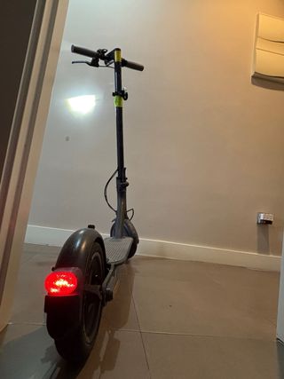 Patinete Eléctrico XIAOMI Mi Electric Scooter 1S