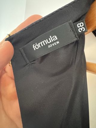 Mono negro Fórmula Joven Talla 38