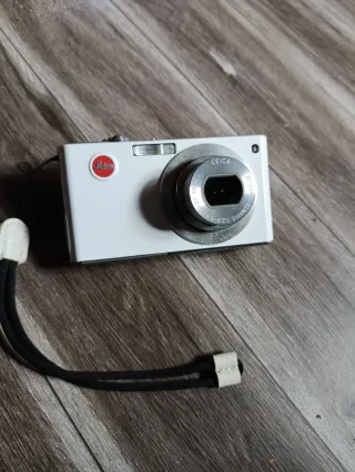 Cámara Leica Blanca