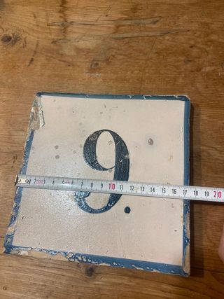 Azulejo Antiguo Número 9