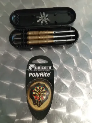 Dardos UNICORN con estuche