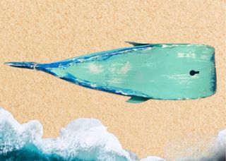 Ballena de metal pintada a mano