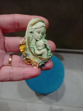 Piccola statua vintage Madonna e Bambino