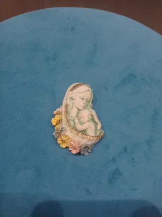 Piccola statua vintage Madonna e Bambino