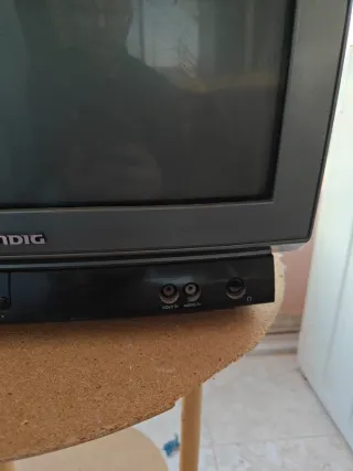 Televisión Grundig de tubo