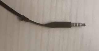 Auriculares Beats con cable negros