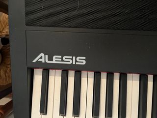 Piano Digital Alesis Recital Pro