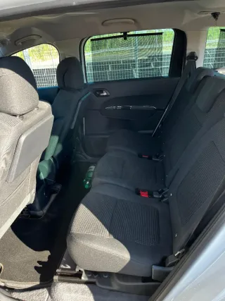 Peugeot 5008 2015