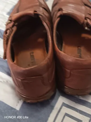 Sandalias de piel marrón para hombre