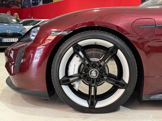 Porsche Taycan 4S 390 kW (530 CV)