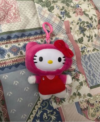 Llavero Hello Kitty Rosa con Vestido Rojo