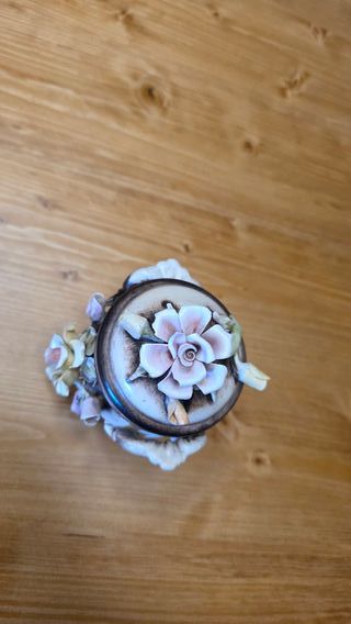 Portacaramelle Capodimonte in ceramica