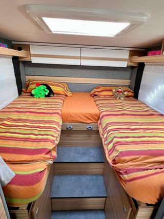 Autocaravana Dethleffs JUST T 7052 EB