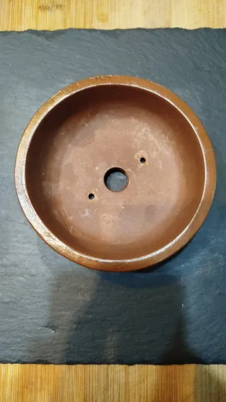 Maceta redonda de cerámica para bonsái.