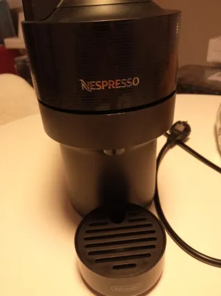 Cafetera Nespresso Vertuo Pop Negra