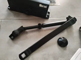 Cerrador de puertas Meroni Guardian