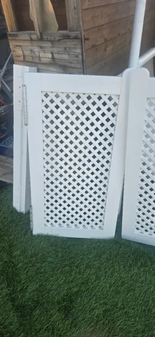 Puertas de vaivén blancas