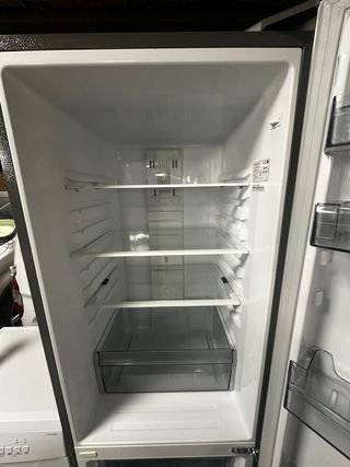 Nevera Daewoo plateada