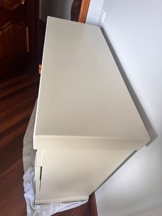 Cómoda dormitorio de Roble lacado