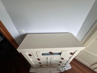 Cómoda dormitorio de Roble lacado