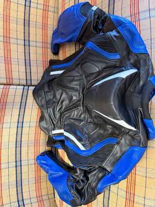 Equipacion completa de moto.