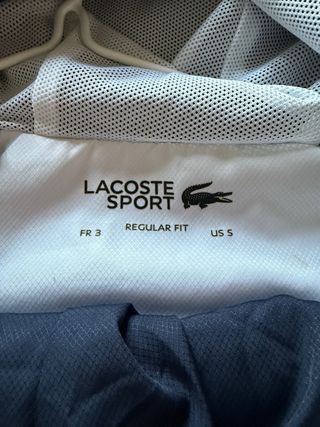 Chaqueta Lacoste Azul y Blanca con Capucha