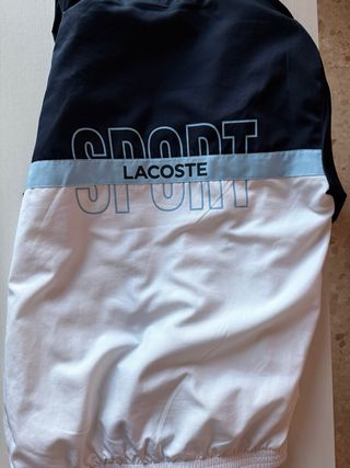 Chaqueta Lacoste Azul y Blanca con Capucha