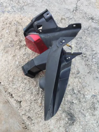 Portamatrículas Hyosung Negro