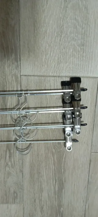 Perchas de metal con pinzas (pack 10)