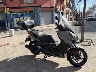 Yamaha XMAX-250 Maxi Scooter Gris 20.000k año 2014