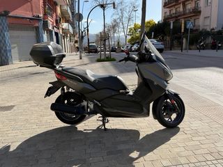 Yamaha XMAX-250 Maxi Scooter Gris 20.000k año 2014