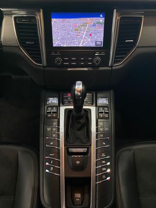 Porsche Macan GTS 2017