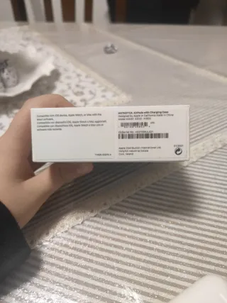 Custodia AirPods Apple Bianca