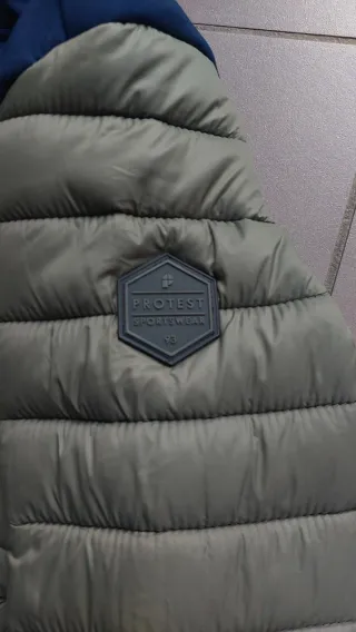 Chaqueta Protest niño