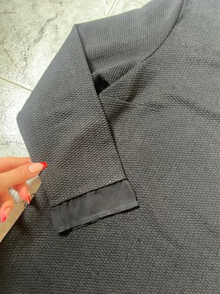 Blusa Sfera Negra Texturizada